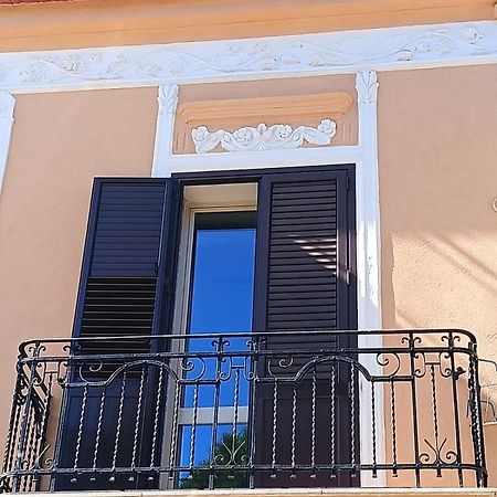Da Cappellini Acomodação com café da manhã Isola delle Femmine Exterior foto